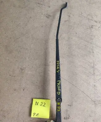 Ford Focus Front wiper blade arm 4868923
