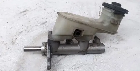 Honda Accord Master brake cylinder