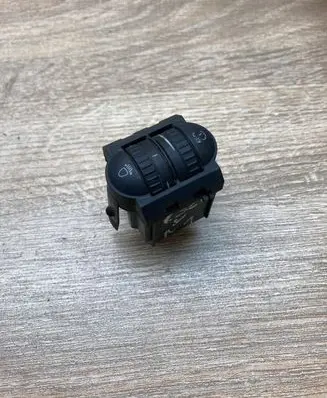 Volkswagen Golf V Headlight level height control switch 1K0941333A