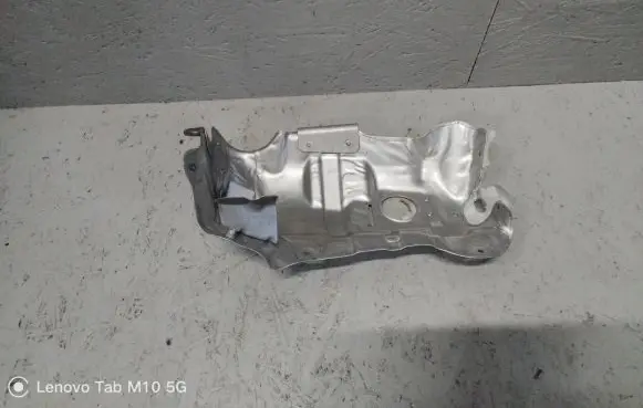 BMW X2 F39 Engine coolant pipe/hose 7618369