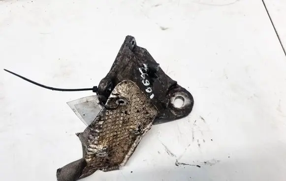 Skoda Superb B5 (3U) Engine mounting bracket 3U0399114