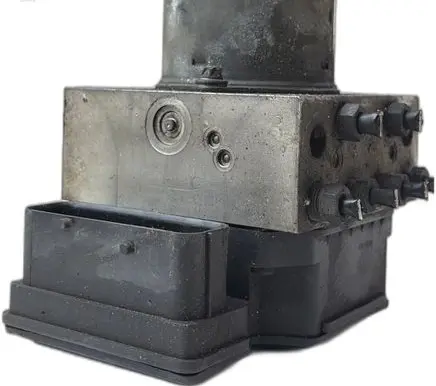 Mini One - Cooper R56 Master brake cylinder 6866011