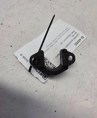 BMW 7 E65 E66 Fuel Injector clamp holder 13537787215