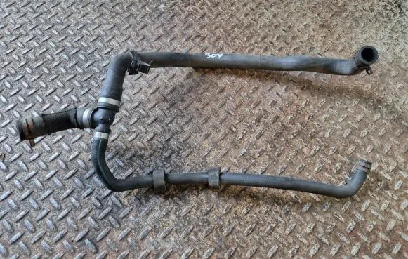 Ford Focus Engine coolant pipe/hose DV618C351VB