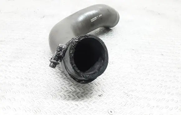 Renault Scenic II - Grand scenic II Intercooler hose/pipe
