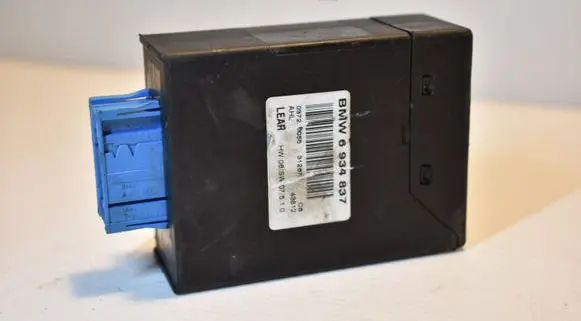 BMW X5 E53 Light module LCM 6934837