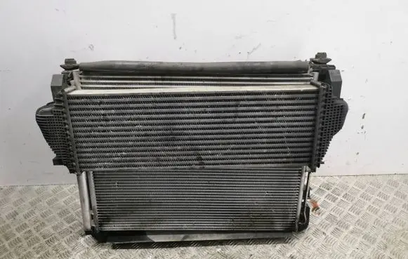 Jeep Grand Cherokee Radiator set 52014528AD