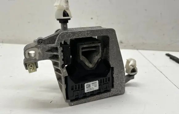 Mini Cooper Countryman F60 Engine mount bracket 8835564