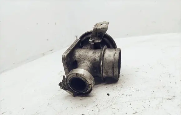 BMW 3 E46 EGR valve 778545205 2826400