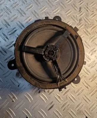 Volvo XC90 Rear door speaker 30797138