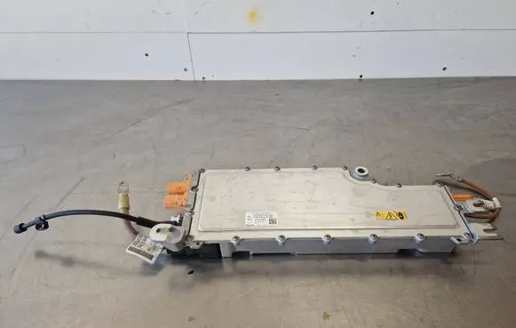 Mercedes-Benz C W206 High voltage junction box A0003420201 A0003404303