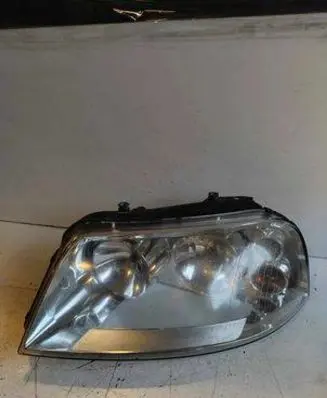 Volkswagen Sharan Headlight/headlamp 0301182201