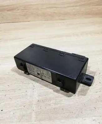 BMW 5 E39 Door control unit/module 8378773 689667