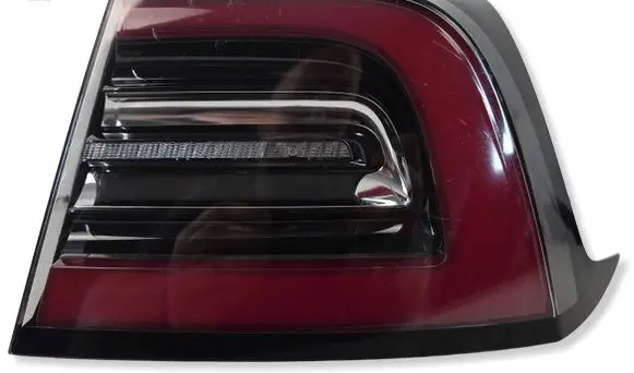 Tesla Model 3 Rear/tail lights 1077400