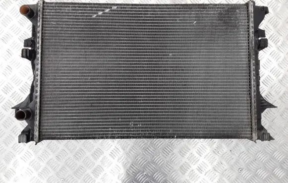 Coolant radiator