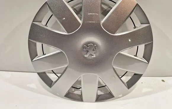 Peugeot 107 R15 wheel hub/cap/trim 42602-0H020