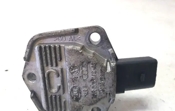Volkswagen Caddy Oil level sensor 1J0907660C