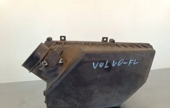 Volvo XC60 Air filter box 