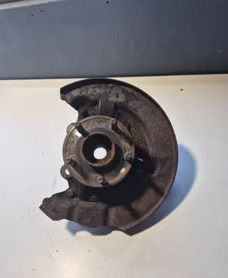 Ford Grand C-MAX Front wheel hub