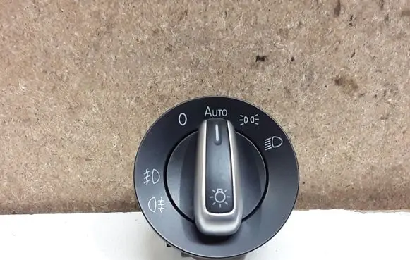 Volkswagen PASSAT B7 Light switch 3C8941431A