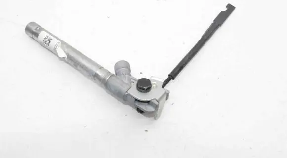 Maserati Ghibli Seat belt adjustment rail 6700014270