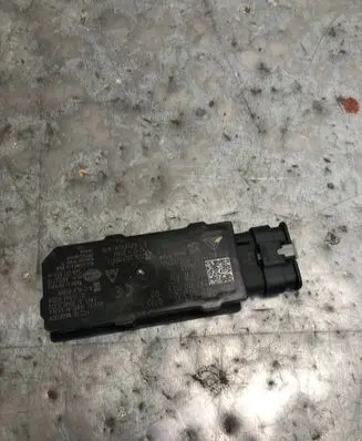 Volkswagen Tiguan Keyless system antenna 5WA962133GBILI 5WA962133G