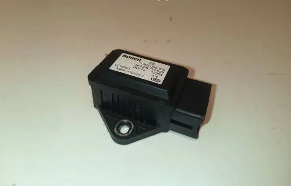 BMW 5 E60 E61 ESP acceleration yaw rate sensor 0265005266 677039 5016903