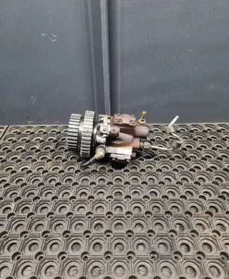 Fuel injection high pressure pump