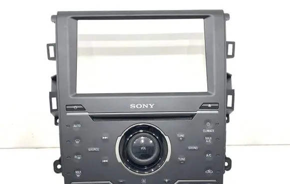 Head unit multimedia control