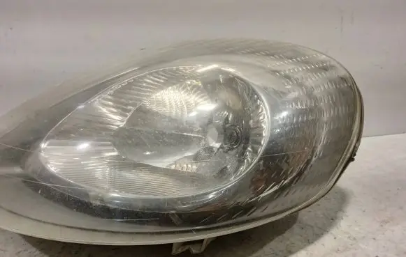 Opel Vivaro Headlight/headlamp 7700311371 89308690 91165719