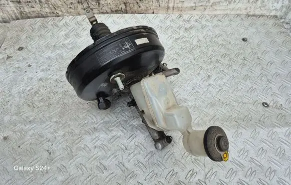 Toyota RAV 4 (XA20) Brake booster 13101011260