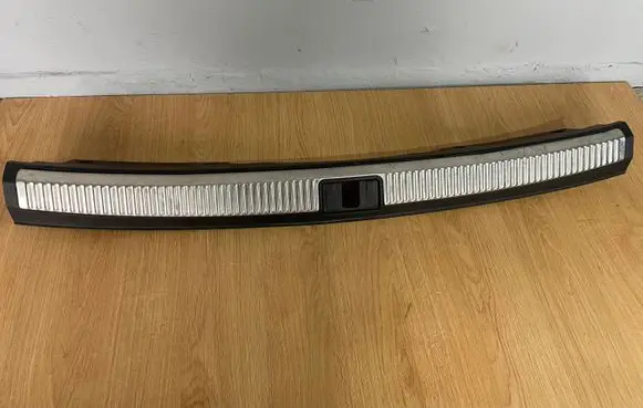 Audi A4 S4 B7 8E 8H Trunk/boot sill cover protection 8E9864483C