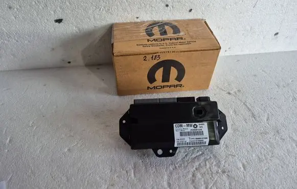 Chrysler 300 - 300C Door control unit/module 56038722AQ