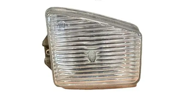 Volkswagen PASSAT B2 Front fog light 301125515 8569R19 123758