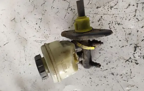 Nissan Micra Master brake cylinder 74470892