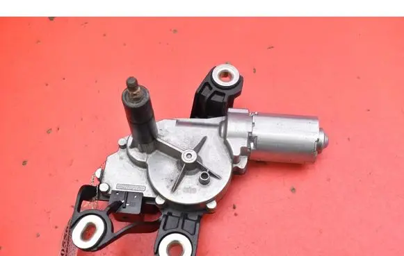 Volkswagen Touran II Rear window wiper motor 5K6955711B