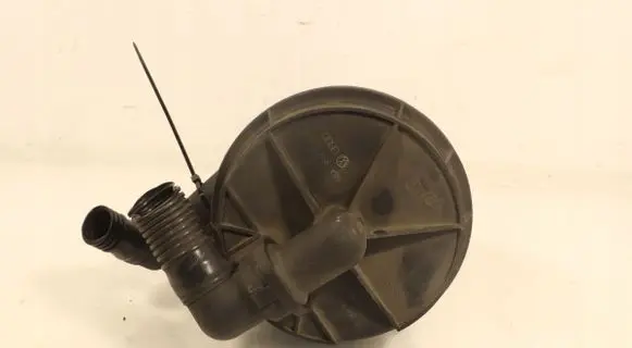 Skoda Octavia Mk2 (1Z) Secondary air pump 06A959253B