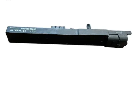 Citroen C4 Grand Picasso Aerial antenna amplifier 9672409080