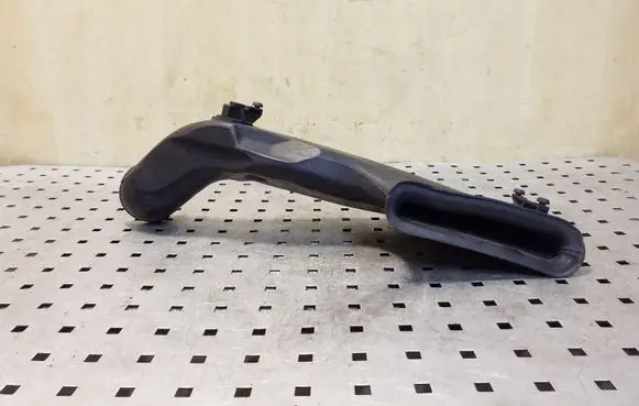 Opel Astra H Air intake duct part 55351756 551020308