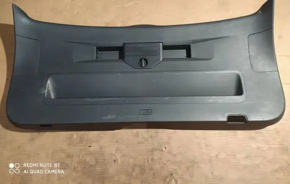 Volkswagen Touareg II Tailgate/boot cover trim set 7P6867601A