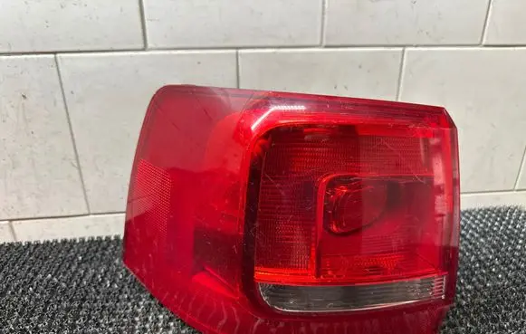 Volkswagen Sharan Rear/tail lights 7N0945095E