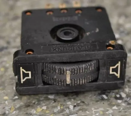 Mercedes-Benz SLK AMG R170 Sound control switch 8901720020