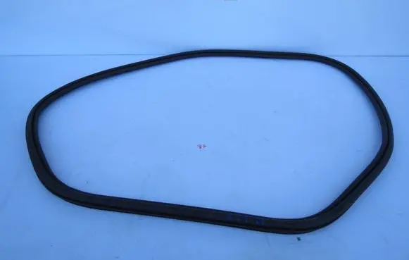 Volvo S90, V90 Rubber seal rear door 32229224