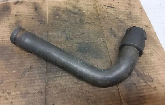 Audi A4 S4 B5 8D Engine coolant pipe/hose 8D0121101K