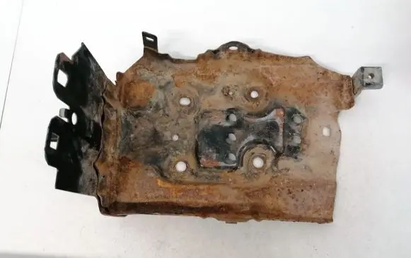 Nissan X-Trail T30 Battery bracket 
