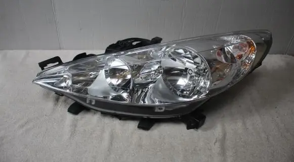 Peugeot 207 Headlight/headlamp