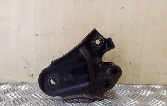 Chevrolet Captiva Gearbox mounting bracket