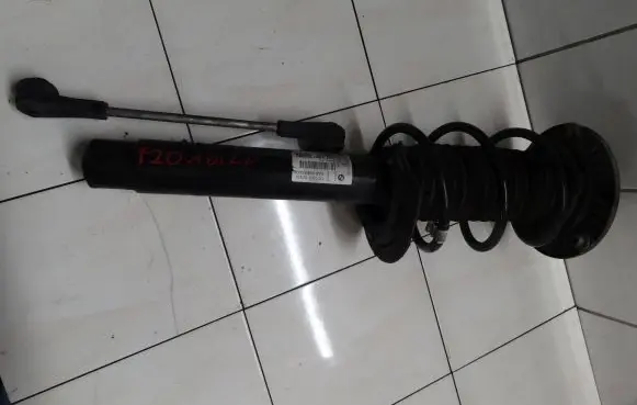 BMW 1 F20 F21 Front shock absorber with coil spring 6862171