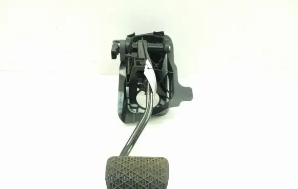 Mercedes-Benz C W205 Brake pedal A2052900900