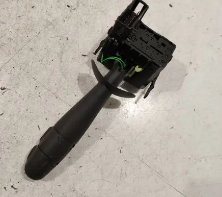 Renault Laguna II Wiper control stalk 8200012243